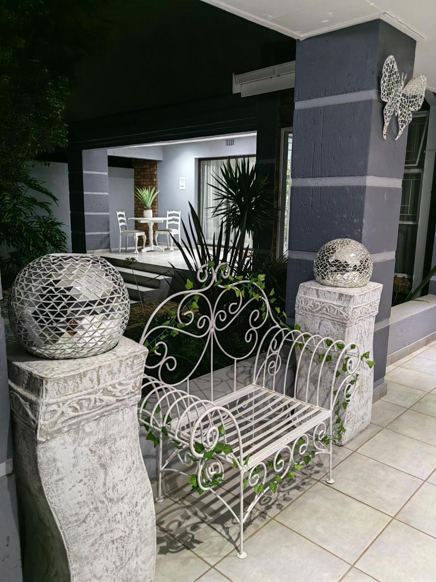 Zhantique Guest House 1- Unit 5 Boksburg Exterior photo